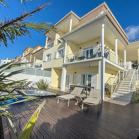 Vibing & Liming Ericeira