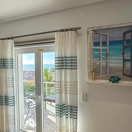 Konukevi Vibing & Liming Ericeira