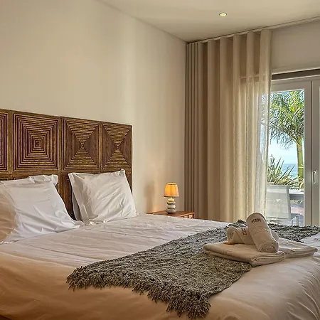 Vibing & Liming 게스트하우스 *