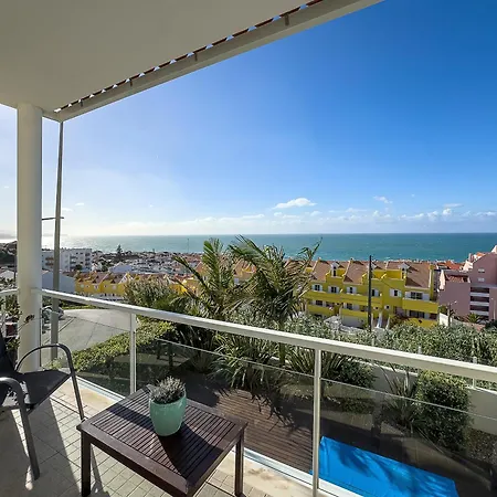 Vibing & Liming 게스트하우스 에리세이라