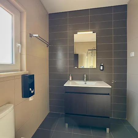 Vibing & Liming 게스트하우스