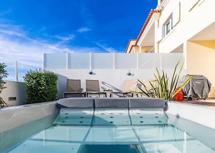 בית הארחה Vibing & Liming אריסרייה