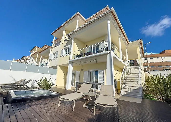 בית הארחה Vibing & Liming אריסרייה